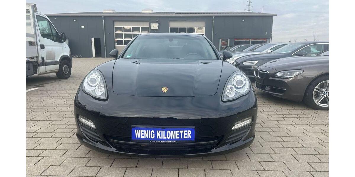 Porsche Panamera 77.600 km 28.990 € Knittlingen 75438