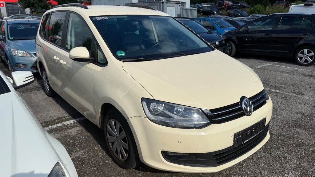 VW Sharan 487.000 km 5.499 € Sindelfingen 71065