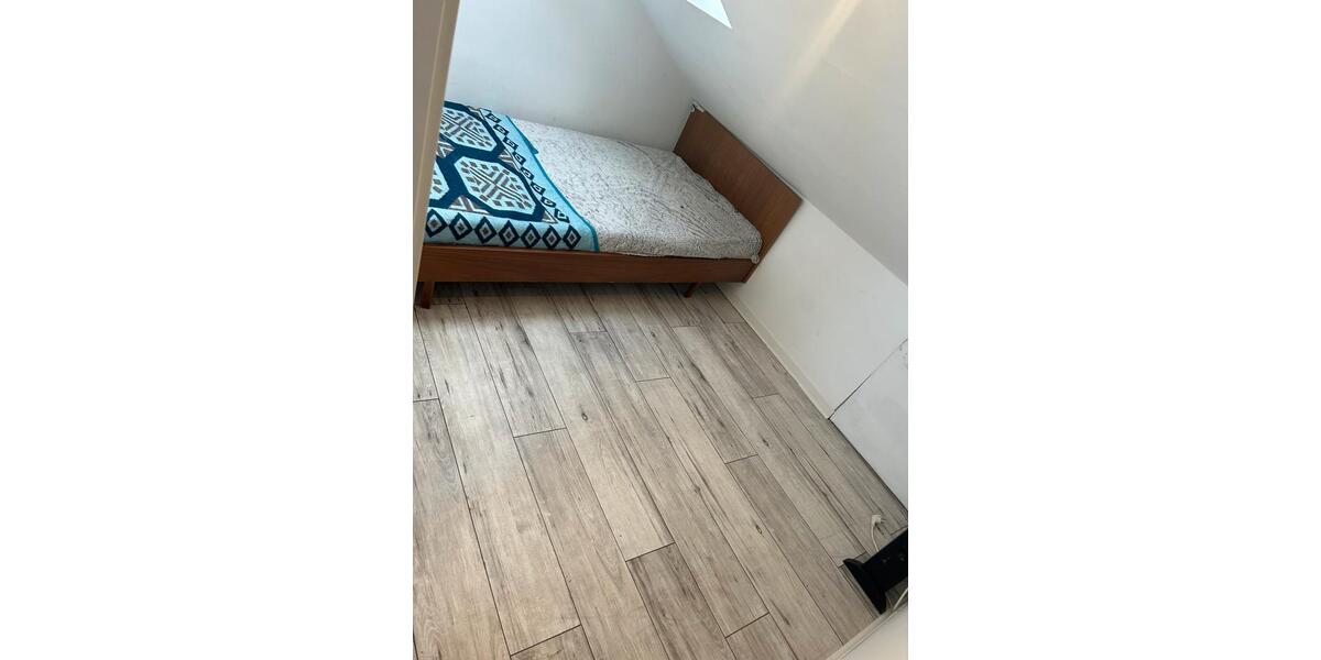 Dachgeschoßwohnung Pforzheim Eutingen - 2 Zimmer, 40 m&sup2;, 600&euro; | Angebot:25374969