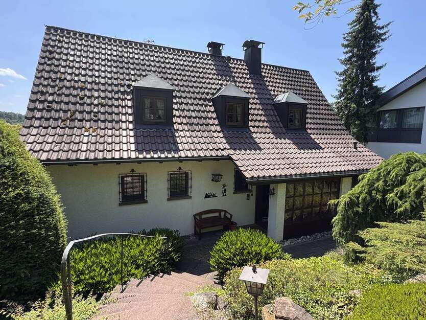 Haus zum Kaufen in Leonberg 979.000 € 146 m²