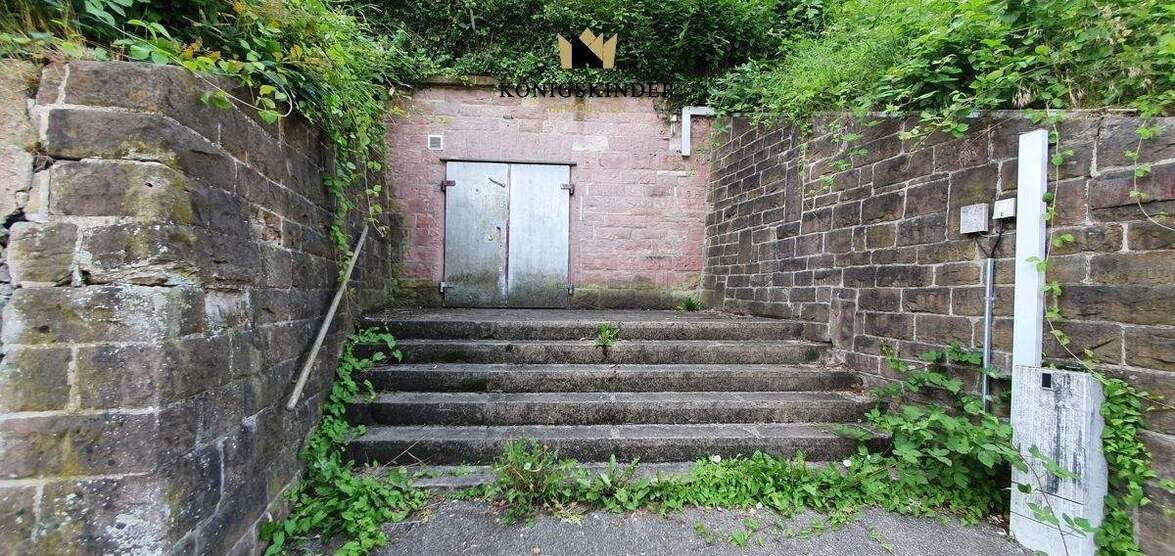 Vielseitiges Grundstück in zentraler Lage von Calw - 720?m² mit Sektkeller & Bebauungspotenzial zimmer