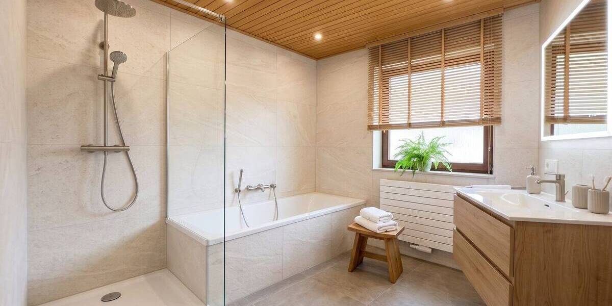 Reihenendhaus Ostelsheim - 8 Zimmer, 216 m&sup2;, 479.000&euro; | Angebot:26915573