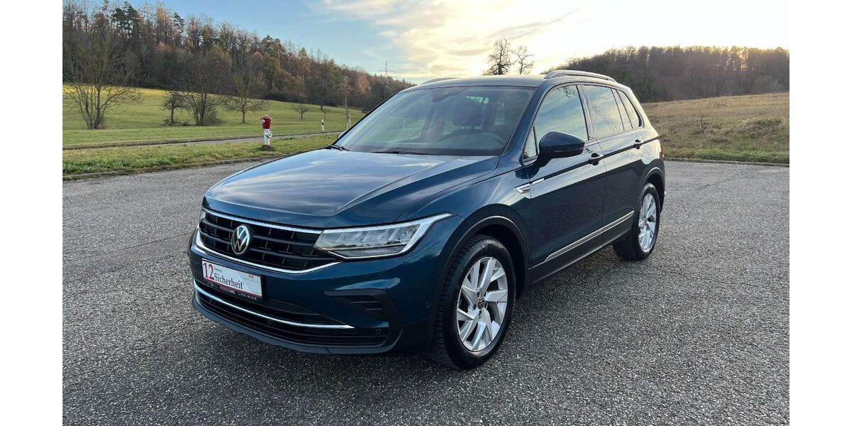 VW Tiguan 100.000 km 23.990 &euro; Niefern-Öschelbronn 75223