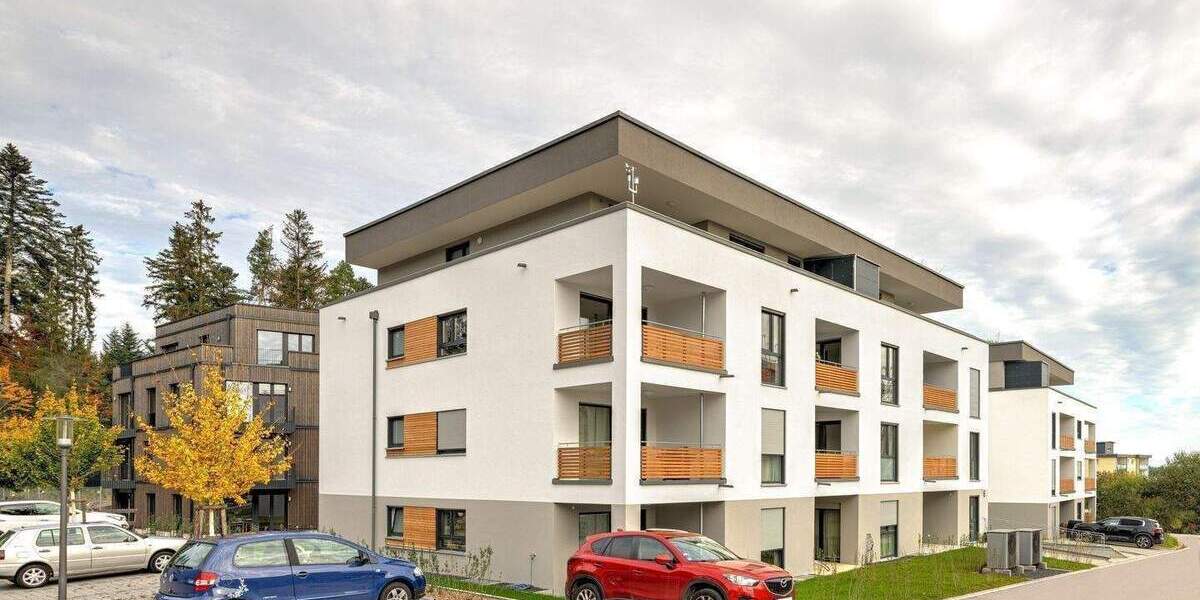 Zu vermieten ab 01.04.2026 Hochwertige 4-Zimmer-Wohnung mit 117,64 m² in sehr ruhiger Lage von Calw Wimberg 4 zimmer