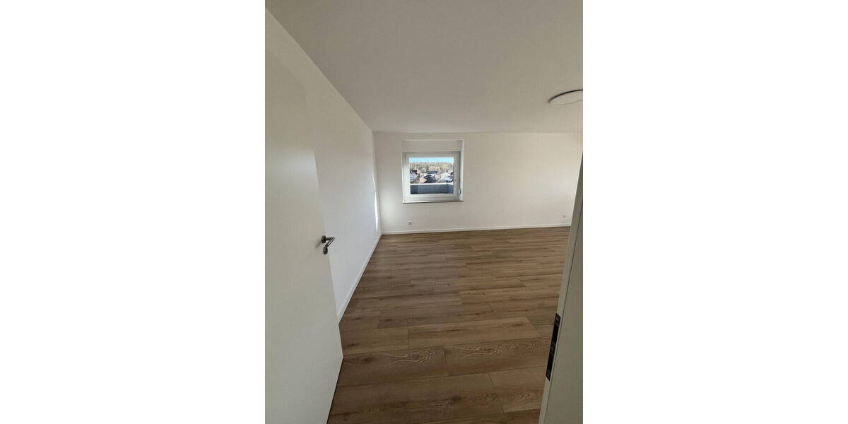 Etagenwohnung Pforzheim Buckenberg - 3 Zimmer, 87 m&sup2;, 295.000&euro; | Angebot:26080607