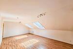 Dachgeschoßwohnung Birkenfeld - 3 Zimmer, 70 m&sup2;, 820&euro; | Angebot:26431333