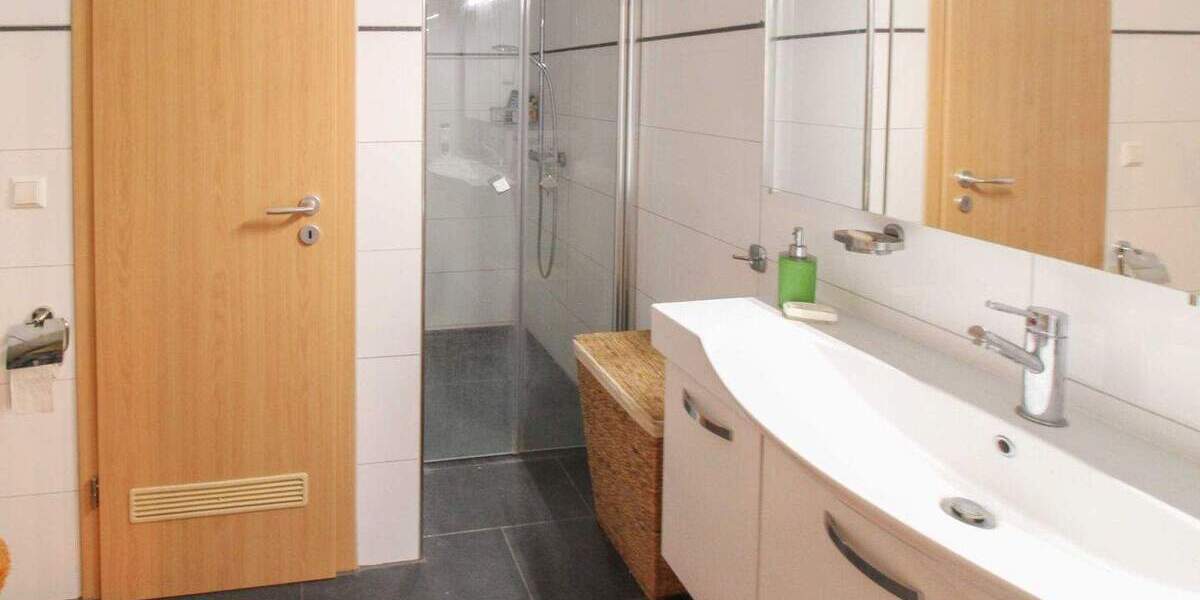 Großzügiges Familienparadies: Ihr Traumhaus wartet in Pforzheim-Eutingen 6 zimmer