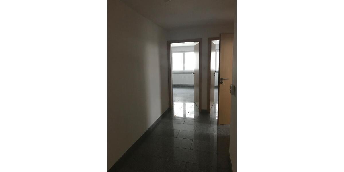 Etagenwohnung Straubenhardt - 3 Zimmer, 66 m&sup2;, 150.000&euro; | Angebot:26052028