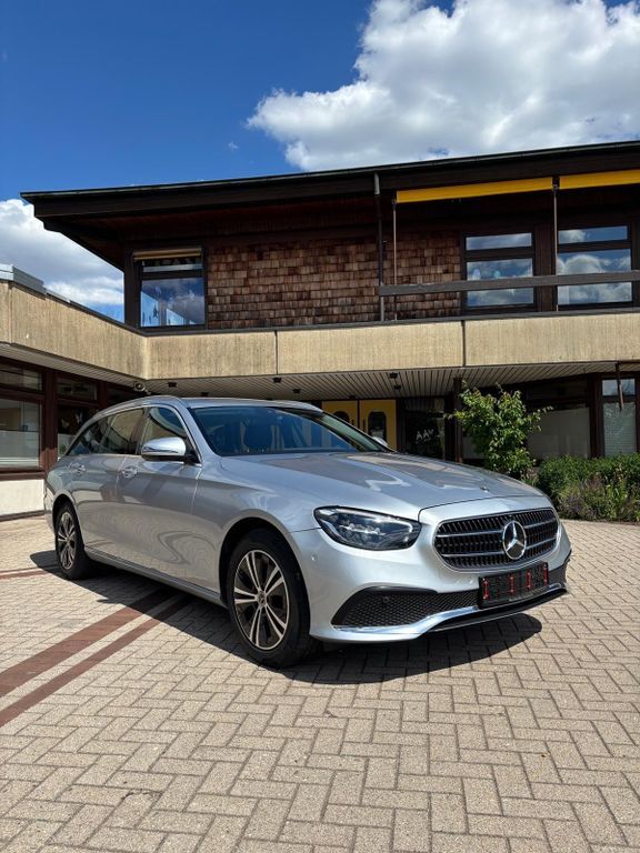 E 220