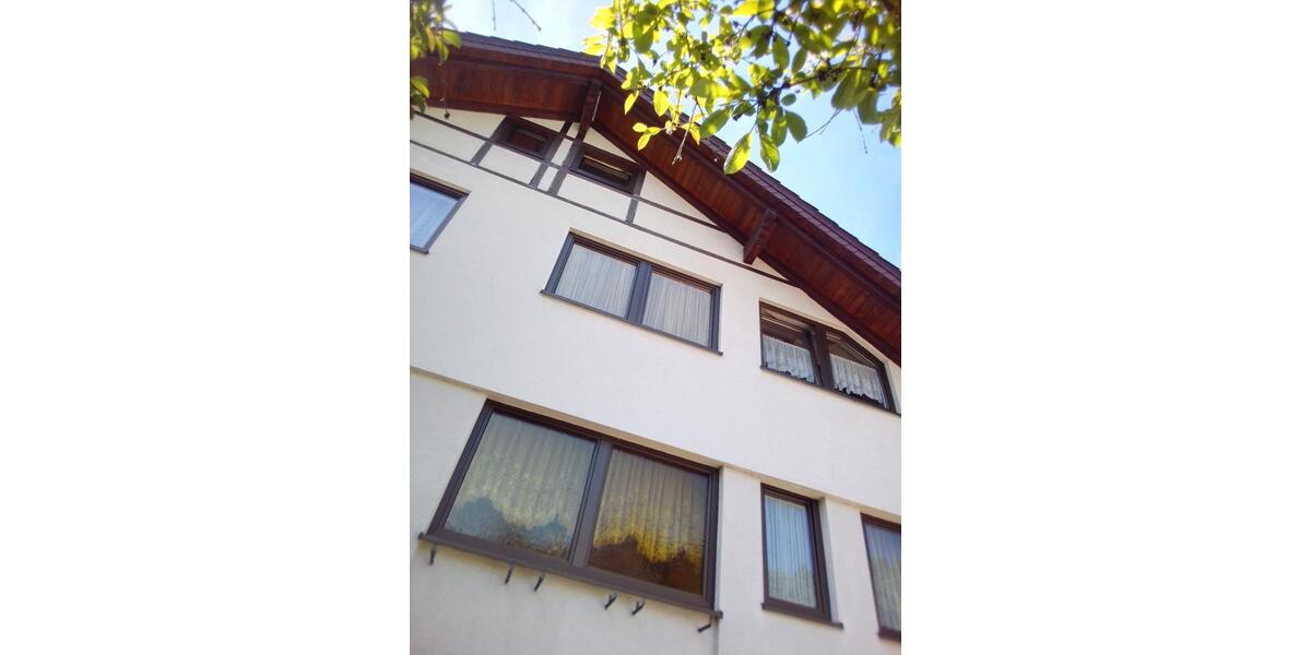 Reihenhaus Bad Liebenzell - 8 Zimmer, 230 m&sup2;, 439.000&euro; | Angebot:26310838