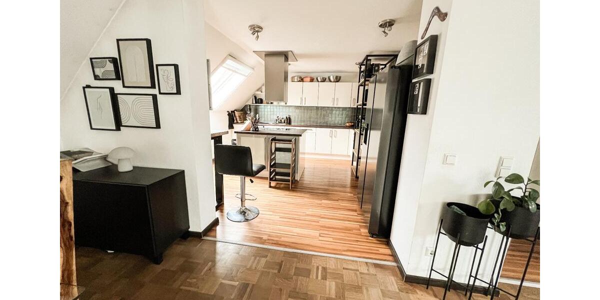 Moderne Wohnung im Dachgeschoss 2 zimmer