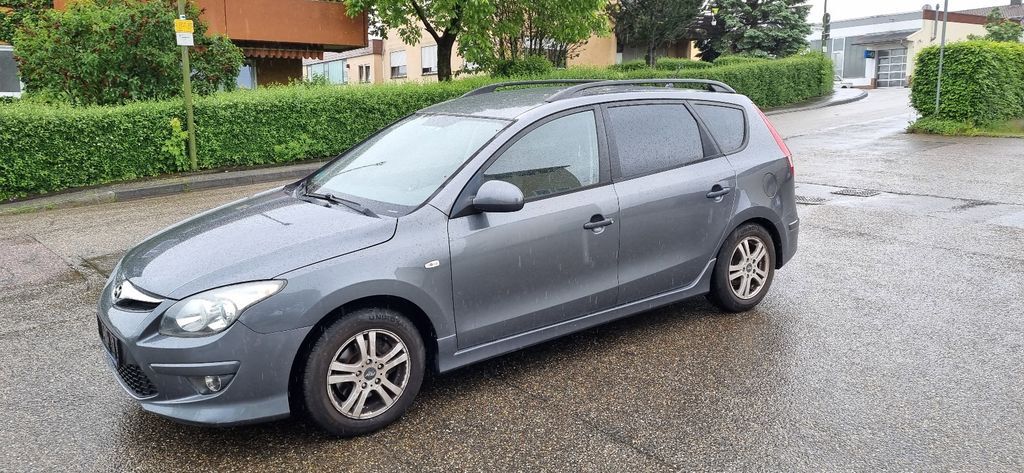 Hyundai i30 153.000 km 3.299 € Leonberg Gebersheim 71229