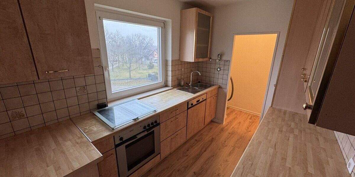 WOHLFÜHLEN LEICHT GEMACHT: Renovierte 3-Zimmer Wohnung mit EBK, Loggia und Stellplatz in Stutensee 3 zimmer