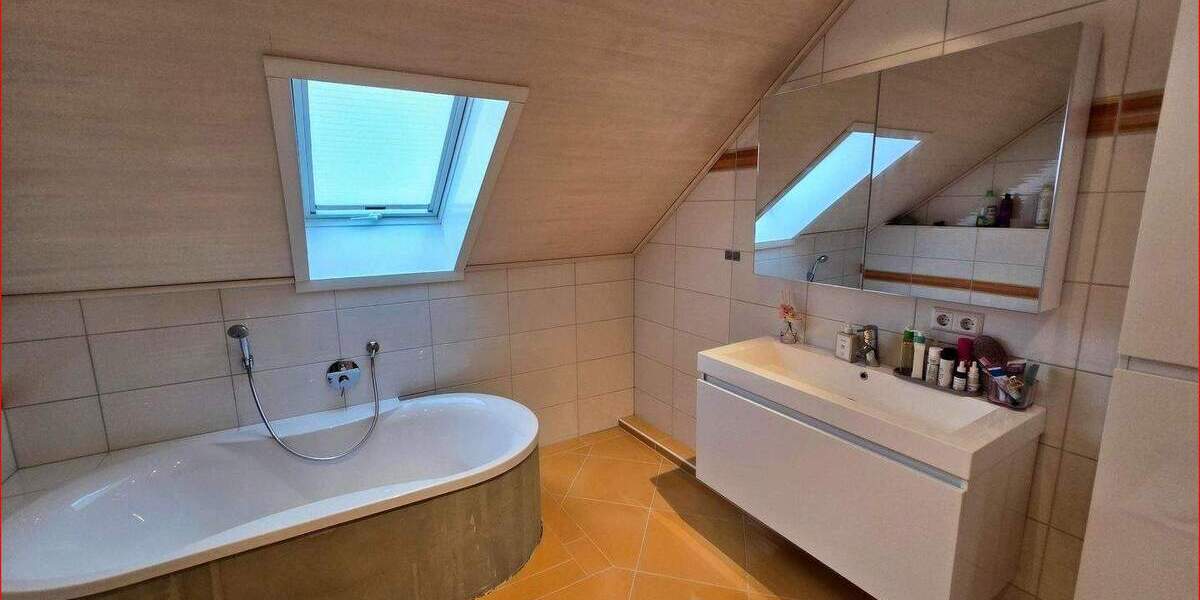 Doppelhaushälfte Neuenbürg Arnbach - 4 Zimmer, 126 m&sup2;, 624.000&euro; | Angebot:25834840