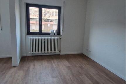 Modern und hell: Renovierte 2-Zimmer-Wohnung mit Tageslichbad 2 zimmer