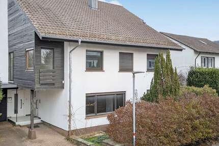 Haus zum Kaufen in Ettlingen 735.000 € 251.51 m² 16 zimmer
