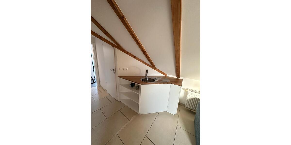 Dachgeschoßwohnung Ettlingen - 1 Zimmer, 28 m&sup2;, 600&euro; | Angebot:26065906