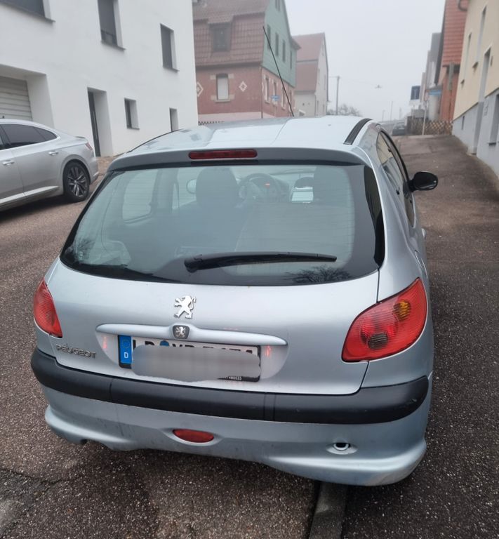 Peugeot 206 195.000 km 700 € Ditzingen 71254