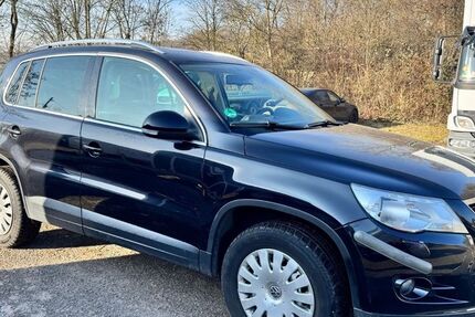 VW Tiguan 252.433 km 3.950 &euro; Ditzingen 71254