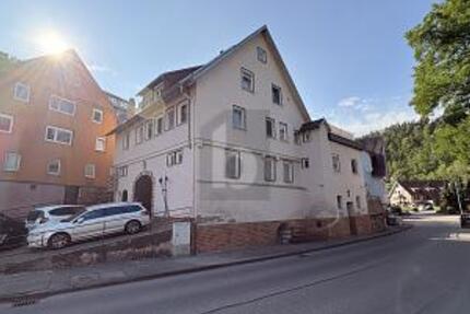 RENDITECHANCE MIT DACHTERRASSE & POTENZIAL - Haus Wildberg | Angebot:27118051