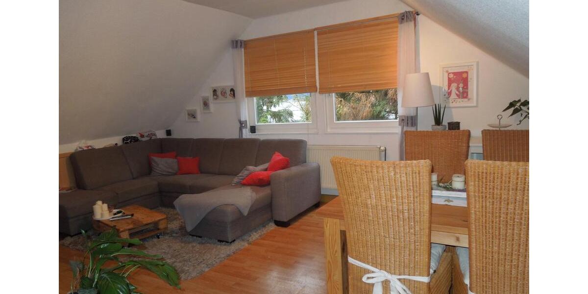 Dachgeschoßwohnung Sulzfeld - 3 Zimmer, 52 m&sup2;, 450&euro; | Angebot:25987953