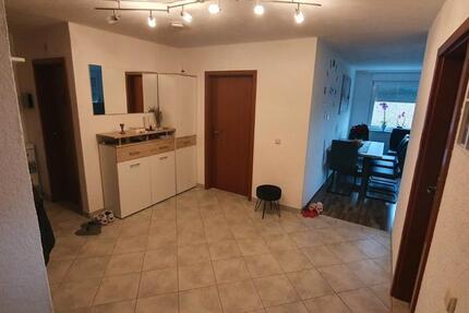 Wohnung Mühlacker - 3 Zimmer, 90 m&sup2;, 1.060&euro; | Angebot:26395522