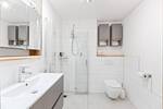 2-Etagen-Wohnung mit 2 TG-Stellplätze, EBK, 2 BadeZimmer, Balkon und Terrasse