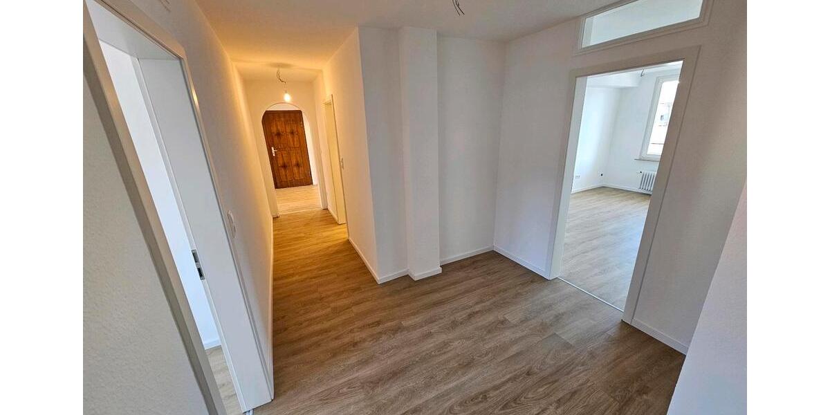 Neu sanierte 4-Zimmerwohnung 4 zimmer