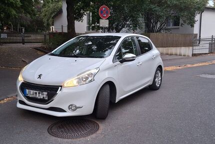 Peugeot 208 187.000 km 2.950 &euro; Sindelfingen 71067