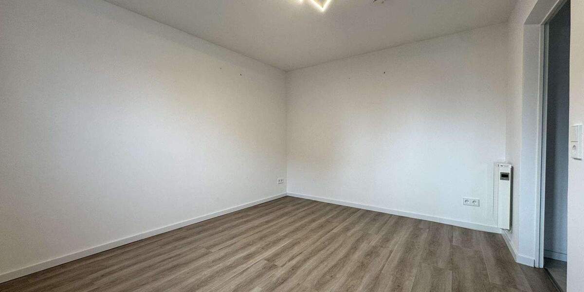 Einfamilienhaus Sachsenheim Hohenhaslach - 3 Zimmer, 102 m&sup2;, 370.000&euro; | Angebot:25690274