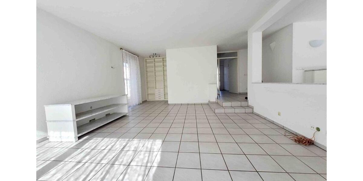 Einfamilienhaus Sersheim - 7 Zimmer, 185 m&sup2;, 1.900&euro; | Angebot:25267580