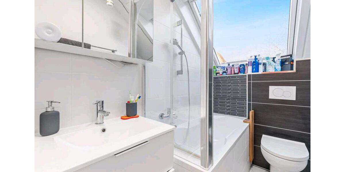 Traumwohnung 3,5 Zi. Zentrumsnah am Fluss mit schöner Weitsicht 3.5 zimmer