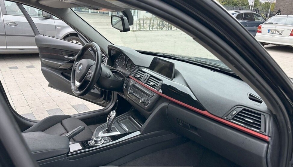 318