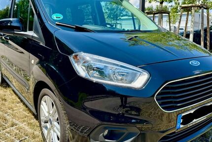 Ford Tourneo Courier 52.000 km 12.800 &euro; Leonberg 71229