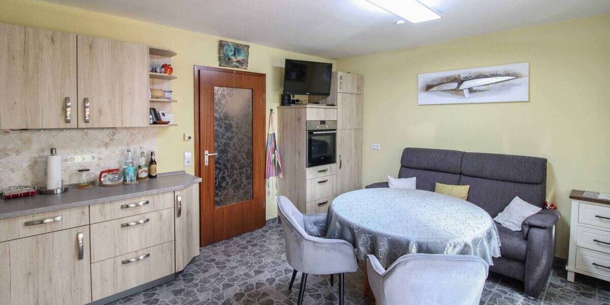 Reihenmittelhaus Tiefenbronn - 4 Zimmer, 130 m&sup2;, 420.000&euro; | Angebot:26695536