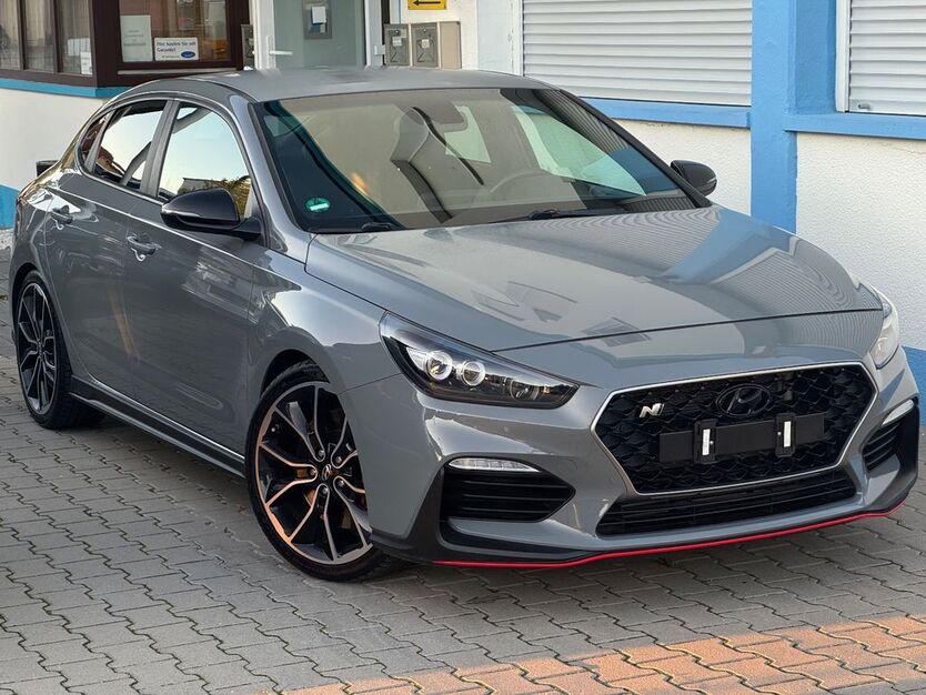 Hyundai i30 76.000 km 17.980 € pforzheim 75181