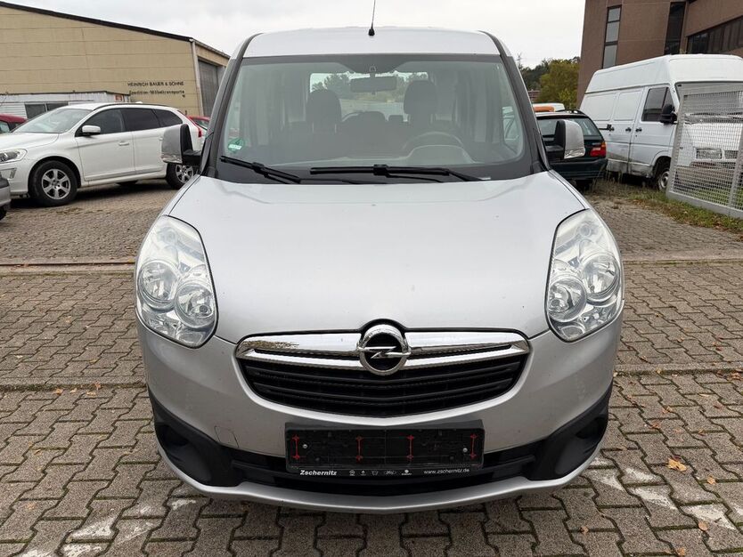 Opel Combo 134.000 km 7.999 € Pforzheim 75179
