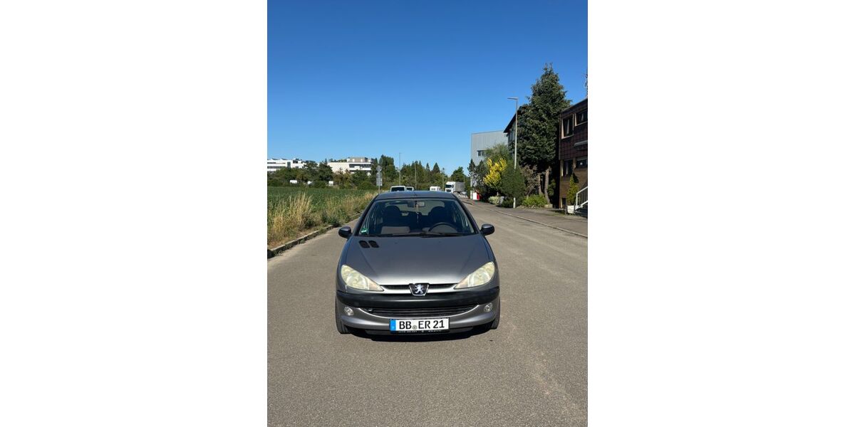 Peugeot 206 85.000 km 2.750 &euro; Sindelfingen 71069