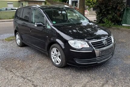 VW Touran 178.000 km 3.999 &euro; Mühlacker 75417