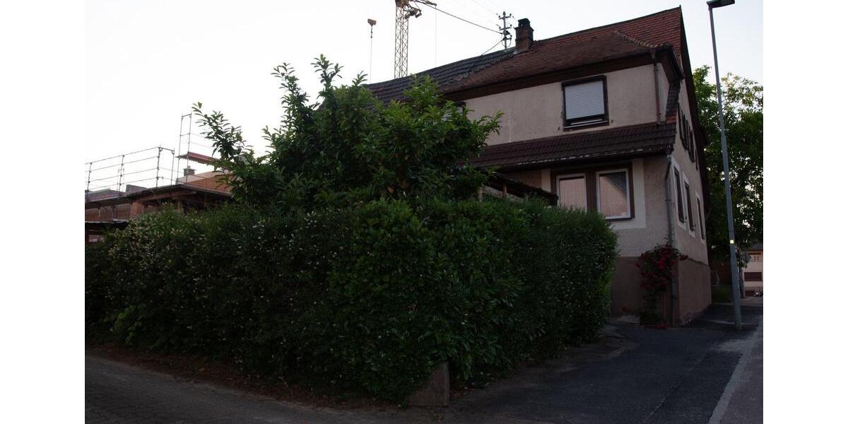 Einfamilienhaus Straubenhardt - 6 Zimmer, 134 m&sup2;, 245.000&euro; | Angebot:26264714