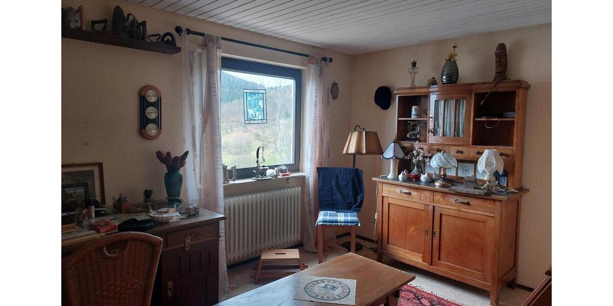 Einfamilienhaus Loffenau - 12 Zimmer, 187 m&sup2;, 333.000&euro; | Angebot:26794444