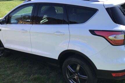 Ford Kuga 84.000 km 12.200 € Wildberg 72218