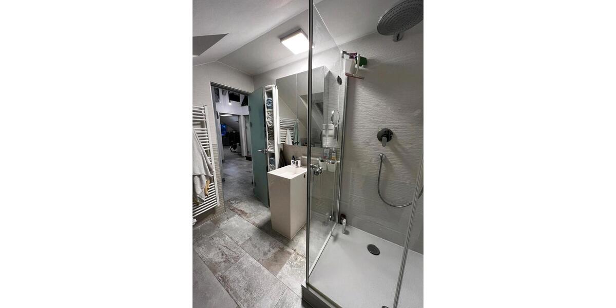 Dachgeschoßwohnung Stutensee - 3 Zimmer, 84 m&sup2;, 268.000&euro; | Angebot:26276663