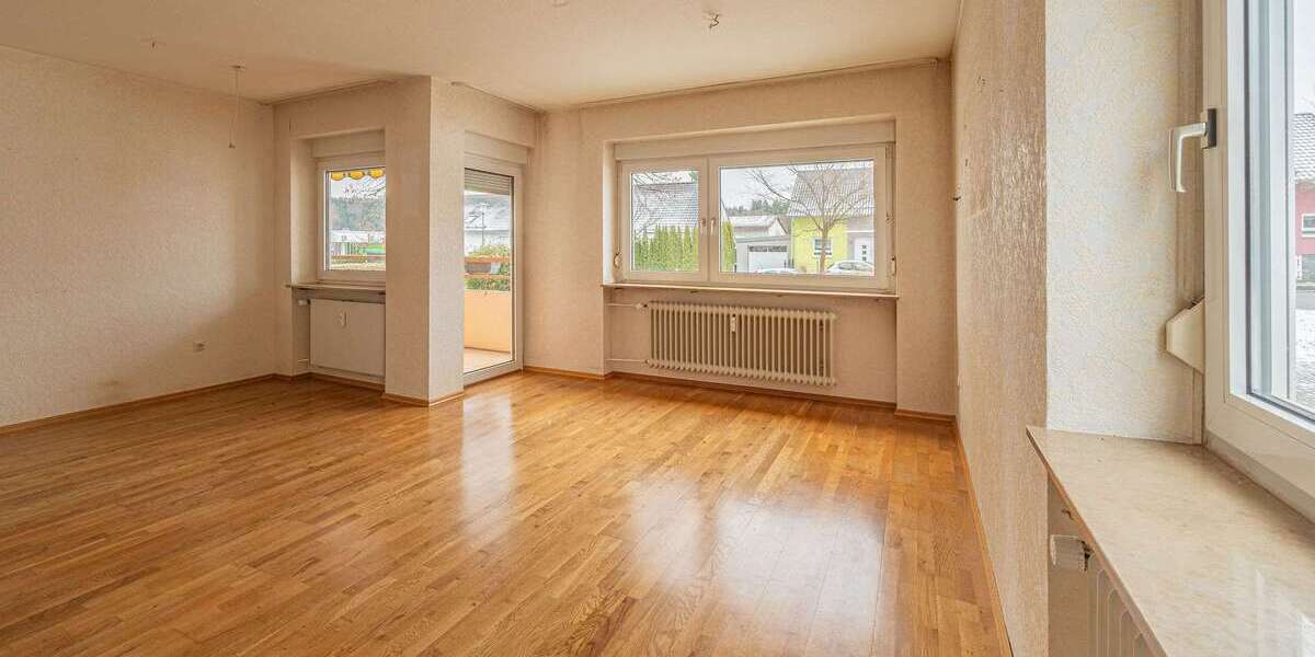 Wohnung zum Kaufen in Pforzheim 152.000 € 80 m² 3 zimmer