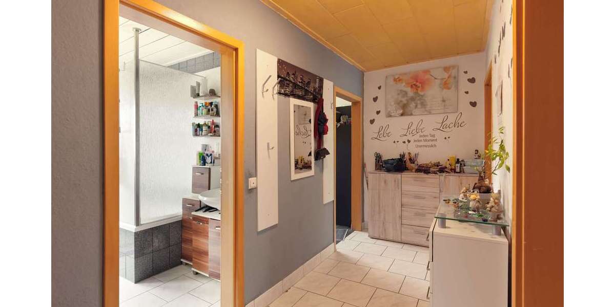 Wohnung zum Kaufen in Pforzheim 305.000 € 127.94 m² 5 zimmer