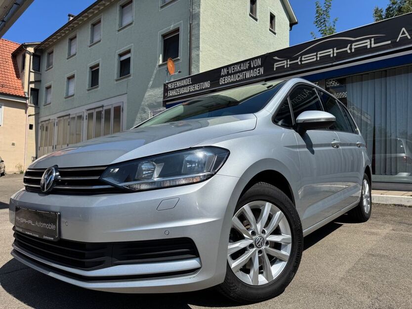 VW Touran 190.000 km 14.680 € Weil der Stadt 71263