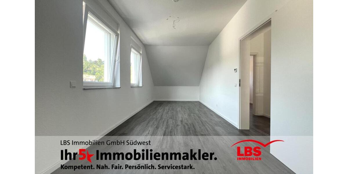 Doppelhaushälfte Gaggenau - 6.5 Zimmer, 147 m&sup2;, 1.750&euro; | Angebot:24558131