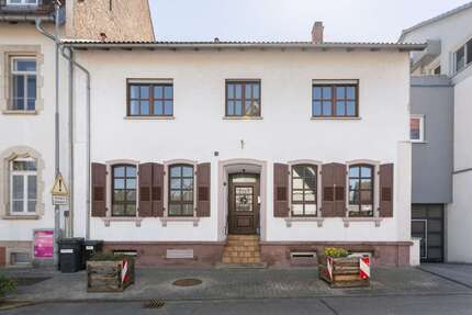Haus Stutensee - 5 Zimmer, 187 m&sup2;, 445.000&euro; | Angebot:26184060