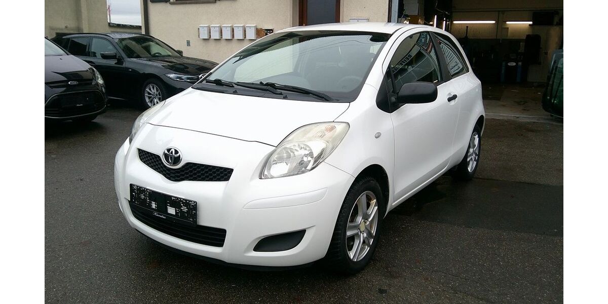 Toyota Yaris 149.000 km 2.790 &euro; Sindelfingen 71065