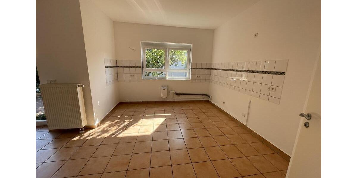 Erdgeschoßwohnung Karlsruhe Daxlanden - 2 Zimmer, 79 m&sup2;, 1.200&euro; | Angebot:25383221